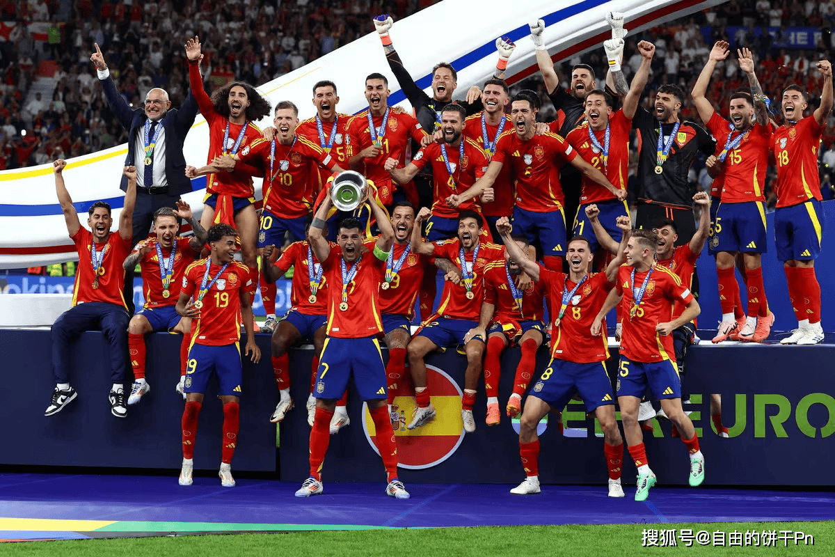 关于奥克兰胜利晋级,欧洲杯四强赛首个名额的信息