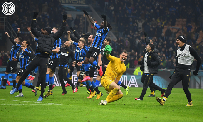 开云体育投注-关于AC米兰险胜国米,重新夺回榜首位置的信息