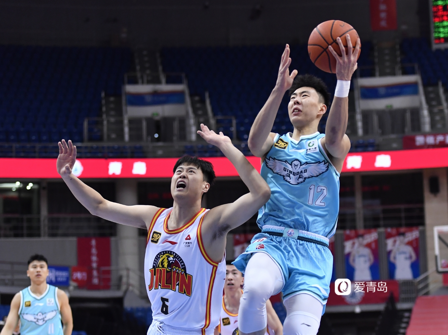 辽宁男篮客场战胜青岛,保持不败纪录 辽宁男篮客场战胜青岛,保持不败纪录