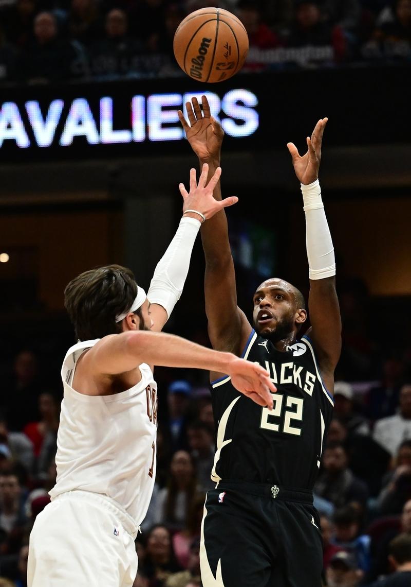 包含步行者完胜雄鹿,晋级下一轮比赛的词条 包含步行者完胜雄鹿,晋级下一轮比赛的词条