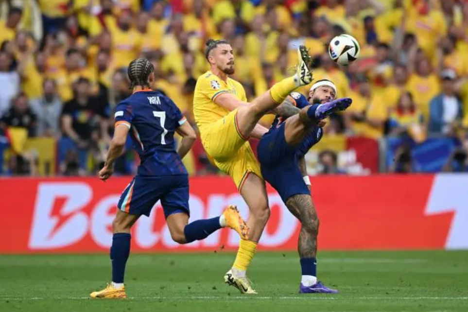 荷兰与波兰踢平,出线形势渺茫,压力巨大的简单介绍 荷兰与波兰踢平,出线形势渺茫,压力巨大的简单介绍