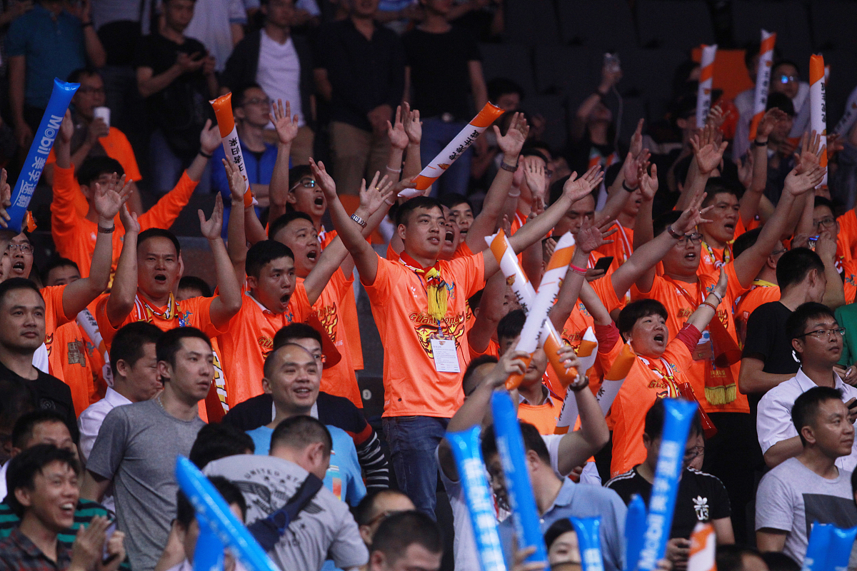 开云体育注册-客场作战表现抢眼,球队士气高涨的简单介绍