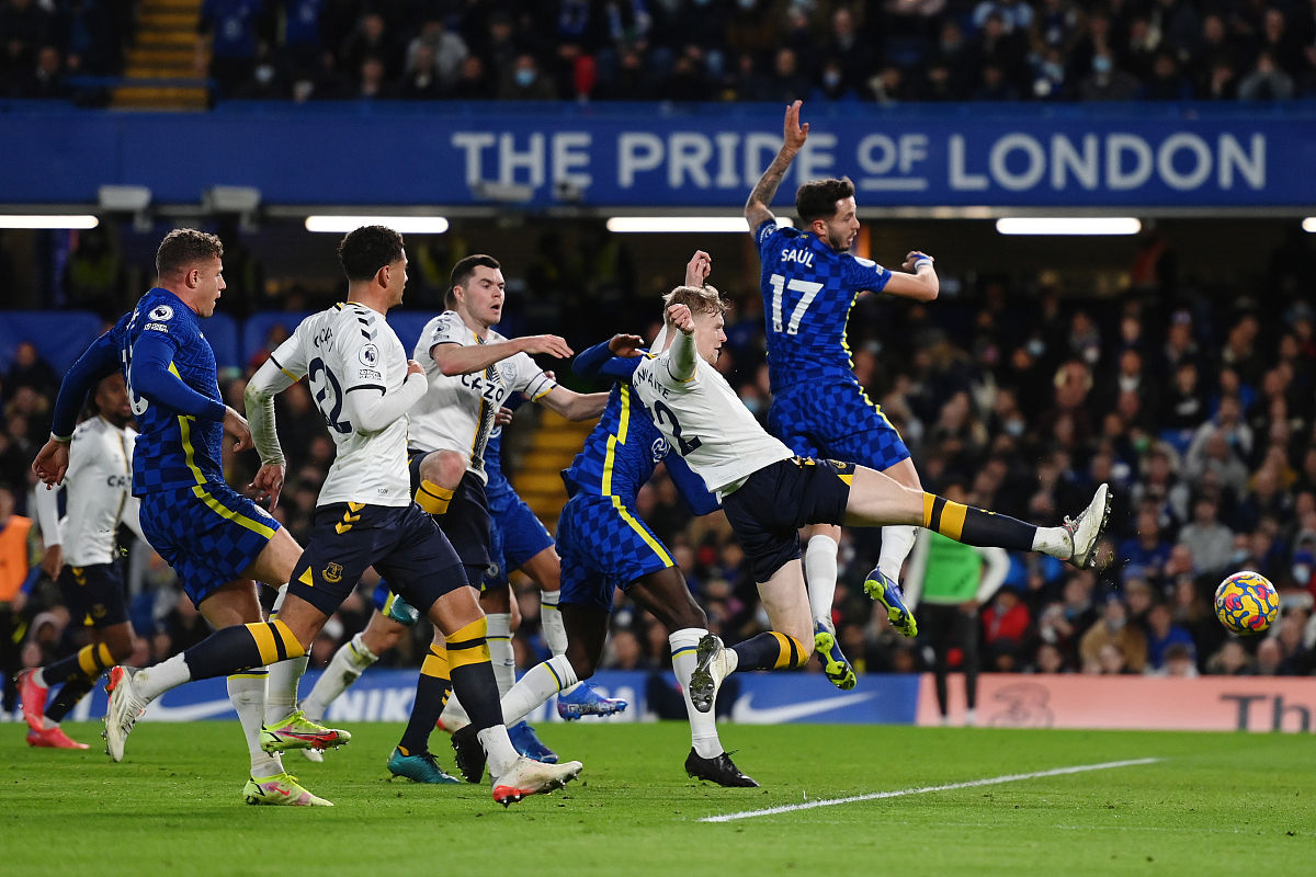 宾菲尔德主场战平美因茨，难解难分